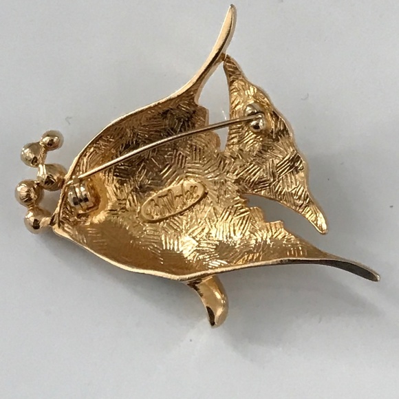 Vintage Brooch Bob Mackie Enamel Rhinestone Fish Blowing Bubbles Signed - Picture 5 of 6